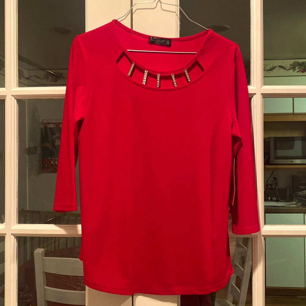 Love Scarlett red long sleeve